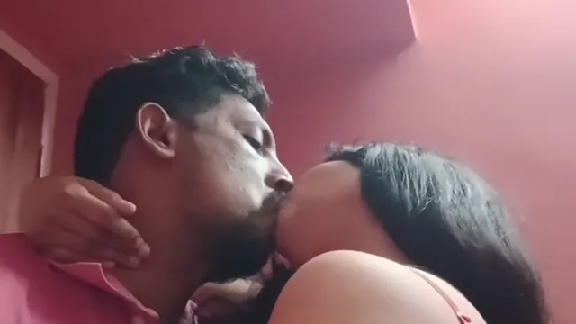 Passionate Bhabhi Romance and Standing Intimacy with Partner, frame 3 of 8