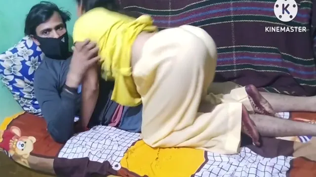 Alluring Desi Bhabhi with a Voluptuous Body