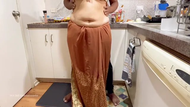 Amateur Indian striptease with saree lifted and spanking, frame 7 of 8
